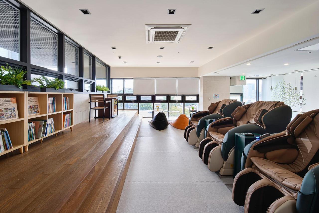 סאוגוויפו The Island Blue Hotel מראה חיצוני תמונה