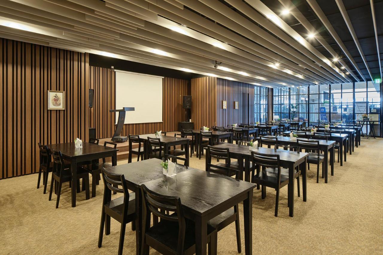 סאוגוויפו The Island Blue Hotel מראה חיצוני תמונה