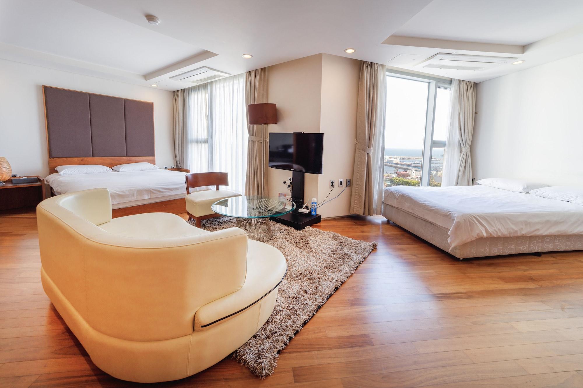 סאוגוויפו The Island Blue Hotel מראה חיצוני תמונה