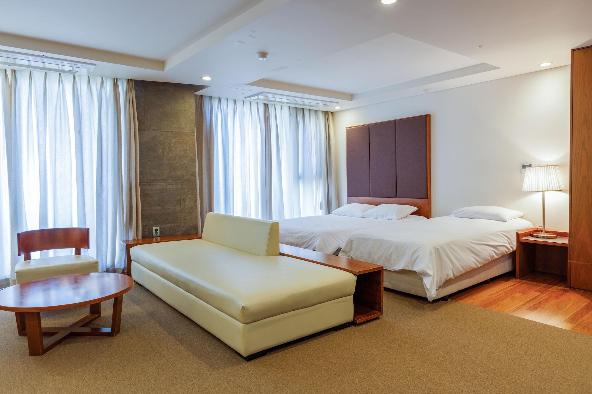 סאוגוויפו The Island Blue Hotel מראה חיצוני תמונה