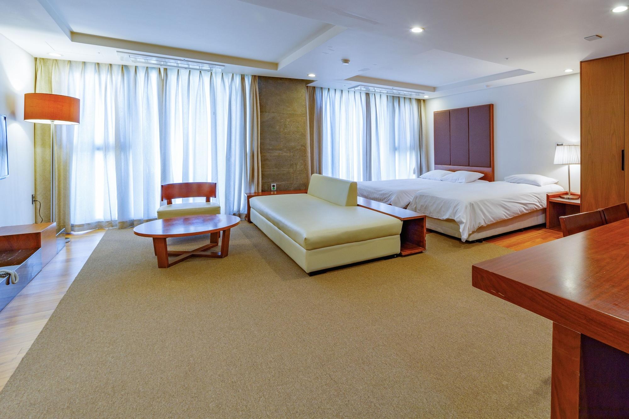 סאוגוויפו The Island Blue Hotel מראה חיצוני תמונה